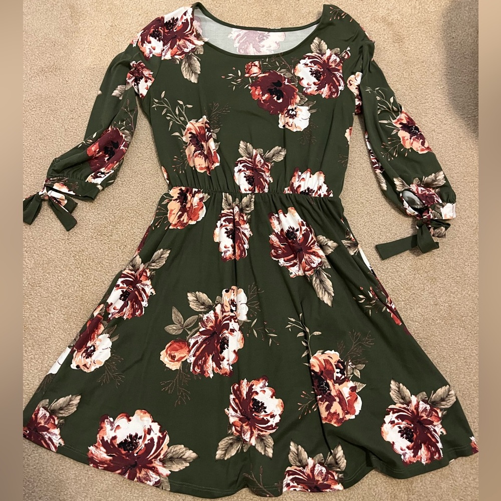 Floral women’s dress